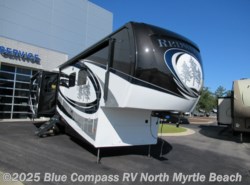 New 2020 CrossRoads Redwood 3901WB available in Longs, South Carolina