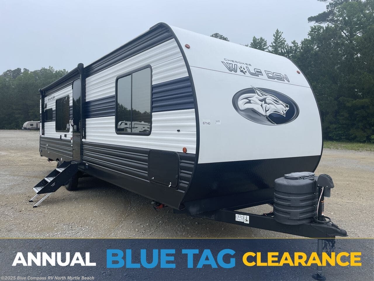 Used 2024 Forest River Cherokee Wolf Den 272RK available in Longs, South Carolina