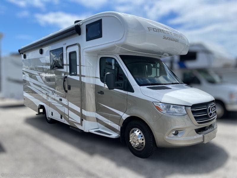 New 2026 Forest River Sunseeker 2400BDS available in Bradenton, Florida