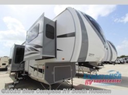 New 2019 Highland Ridge Silverstar SF370RBS available in Houston, Texas
