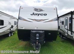 New 2021 Jayco Jay Flight 32BHDS available in Smyrna, Delaware
