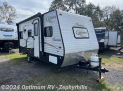 Used 2016 Coachmen Clipper Ultra-Lite 17FQ available in Zephyrhills, Florida