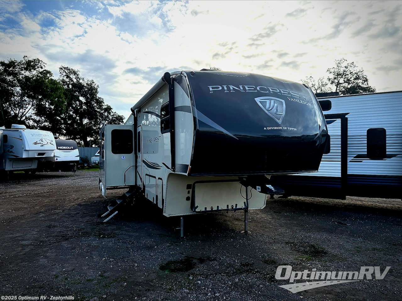 Used 2020 Vanleigh PineCrest 305RLP available in Zephyrhills, Florida