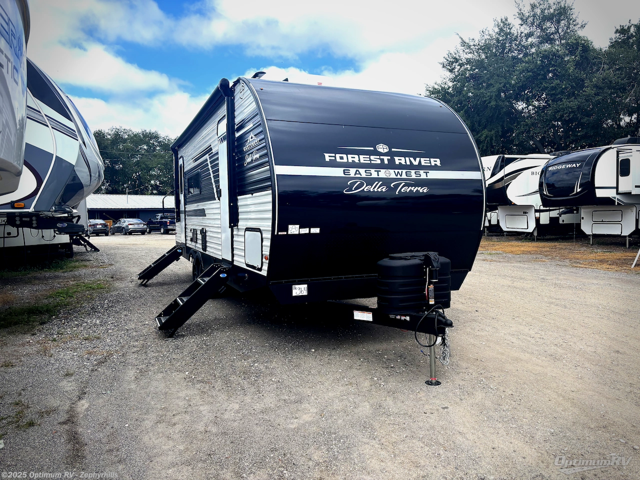 New 2026 East to West Della Terra 251RD available in Zephyrhills, Florida