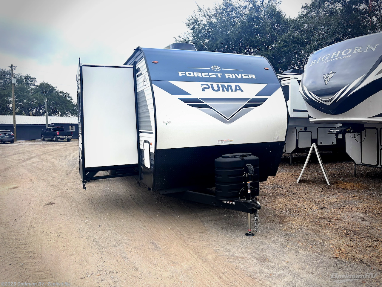 New 2026 Palomino Puma 32BHQS available in Zephyrhills, Florida