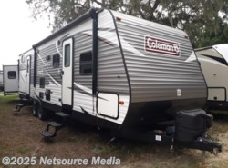 Used 2017 Dutchmen Coleman 314BH available in Bushnell, Florida