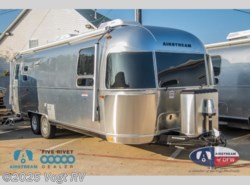 New 2019 Airstream International Signature 27FB available in Fort Worth, Texas