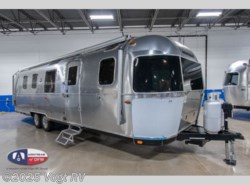 New 2021 Airstream Classic 33FB available in Fort Worth, Texas