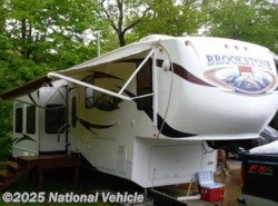Used 2011 Coachmen Brookstone 370MB available in Hopewell, Illinois