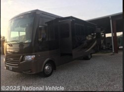 Used 2013 Newmar Bay Star 3302 available in Rosenberg, Texas