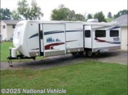 Used 2007 Forest River Cardinal 31RKT available in Delano, Tennessee