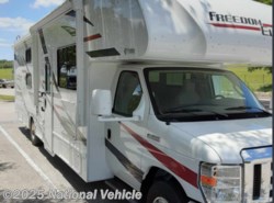 Used 2020 Thor Motor Coach Freedom Elite 30FE available in Weeki Wachee, Florida