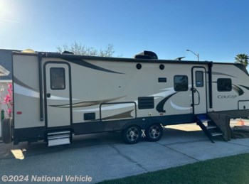 Used 2019 Keystone Cougar 29BHS available in Wesley Chapel, Florida