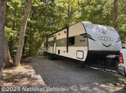 Used 2025 Jayco Jay Flight SLX 333BTS available in Louisa, Virginia
