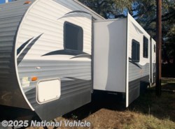 Used 2016 CrossRoads Z-1 328SB available in Austin, Texas