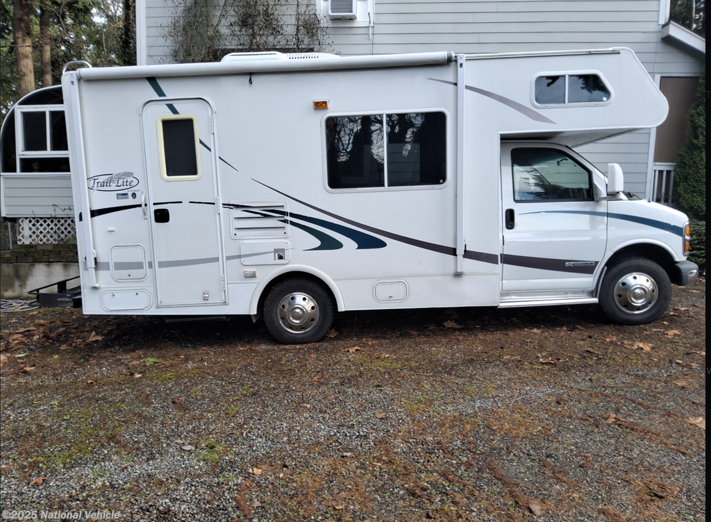 Used 2002 R-Vision Trail-Lite 211 available in Bremerton, Washington