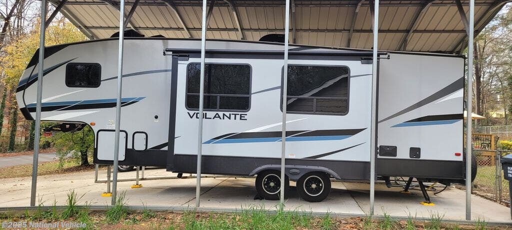Used 2022 CrossRoads Volante 270BH available in Covington, Georgia
