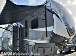 New 2021 Keystone Carbon 418 available in Jacksonville, Florida