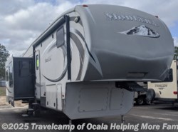 Used 2014 Keystone Montana available in Summerfield, Florida