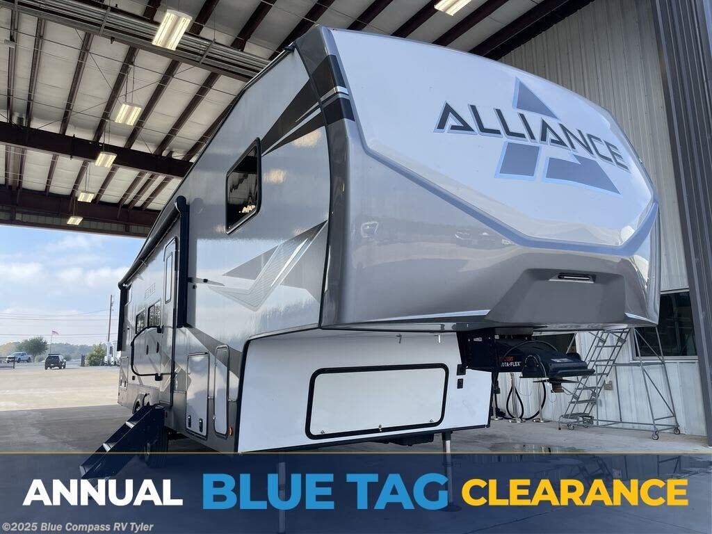 Used 2023 Alliance RV Avenue 31BHS available in Tyler, Texas
