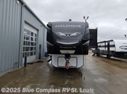 Used 2021 Keystone Avalanche 395BH available in Eureka, Missouri