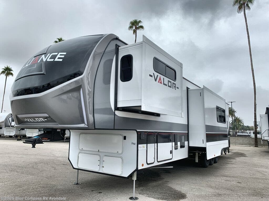 New 2025 Alliance RV Valor 42V14 available in Avondale, Arizona