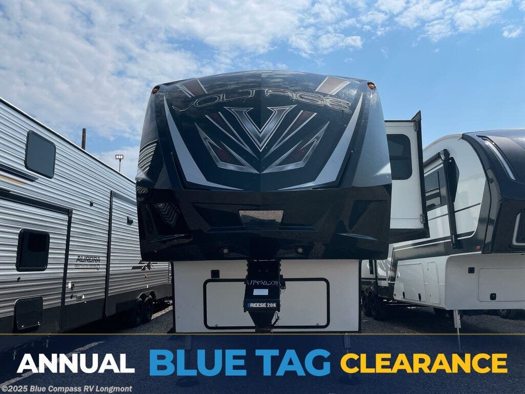 Used 2018 Dutchmen Voltage Epic 3970 available in Longmont, Colorado