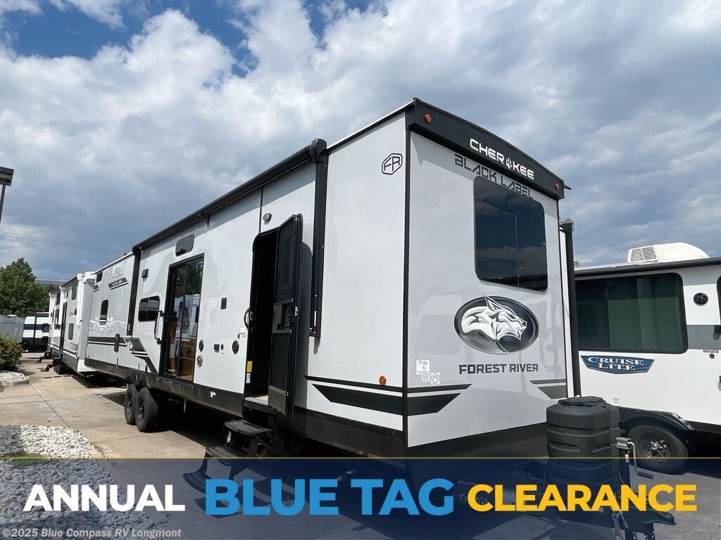 New 2026 Forest River Cherokee Timberwolf Black Label 39HBABL available in Longmont, Colorado