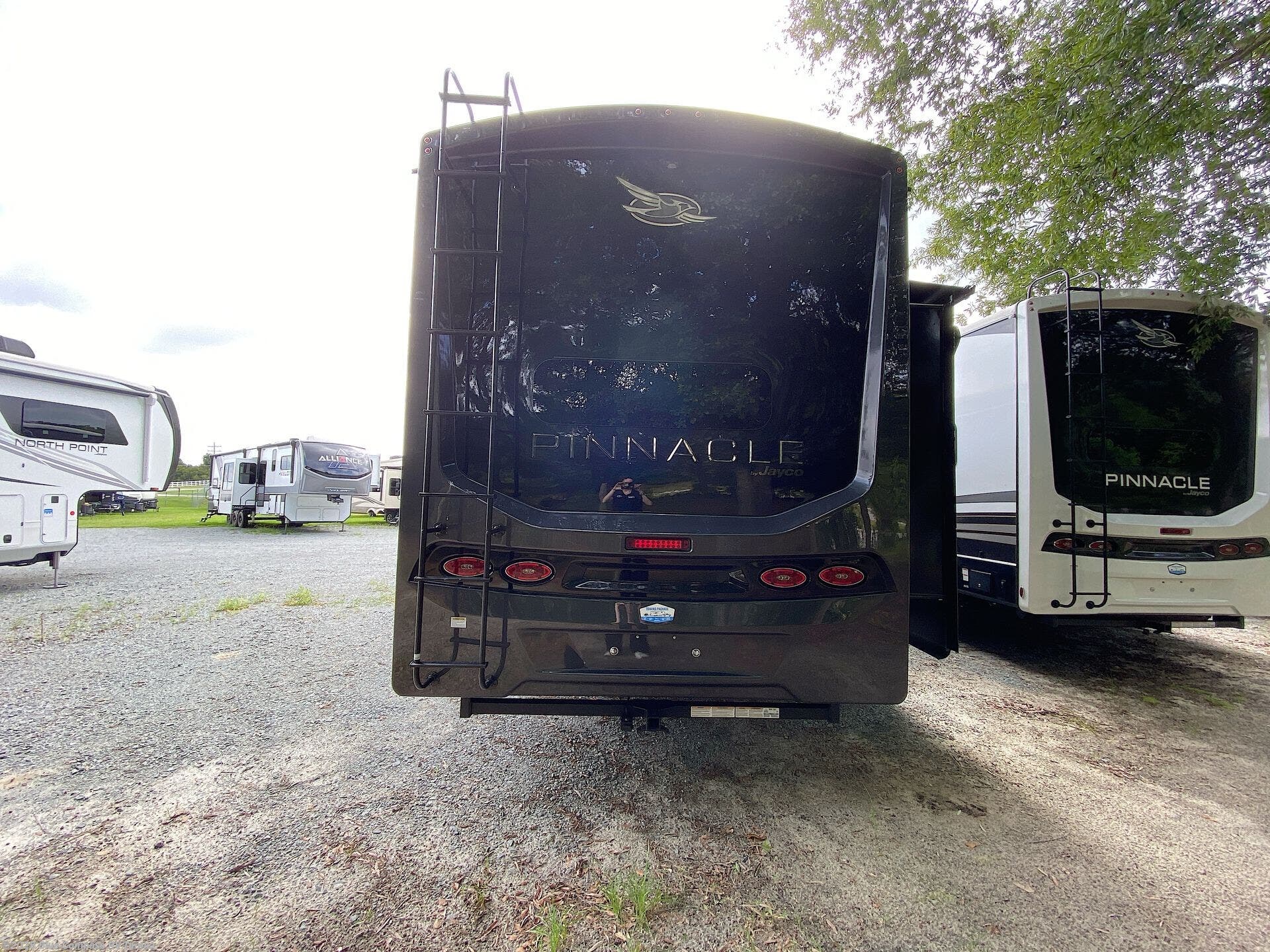 New 2025 Jayco Pinnacle 38FBRK available in Dover, Florida