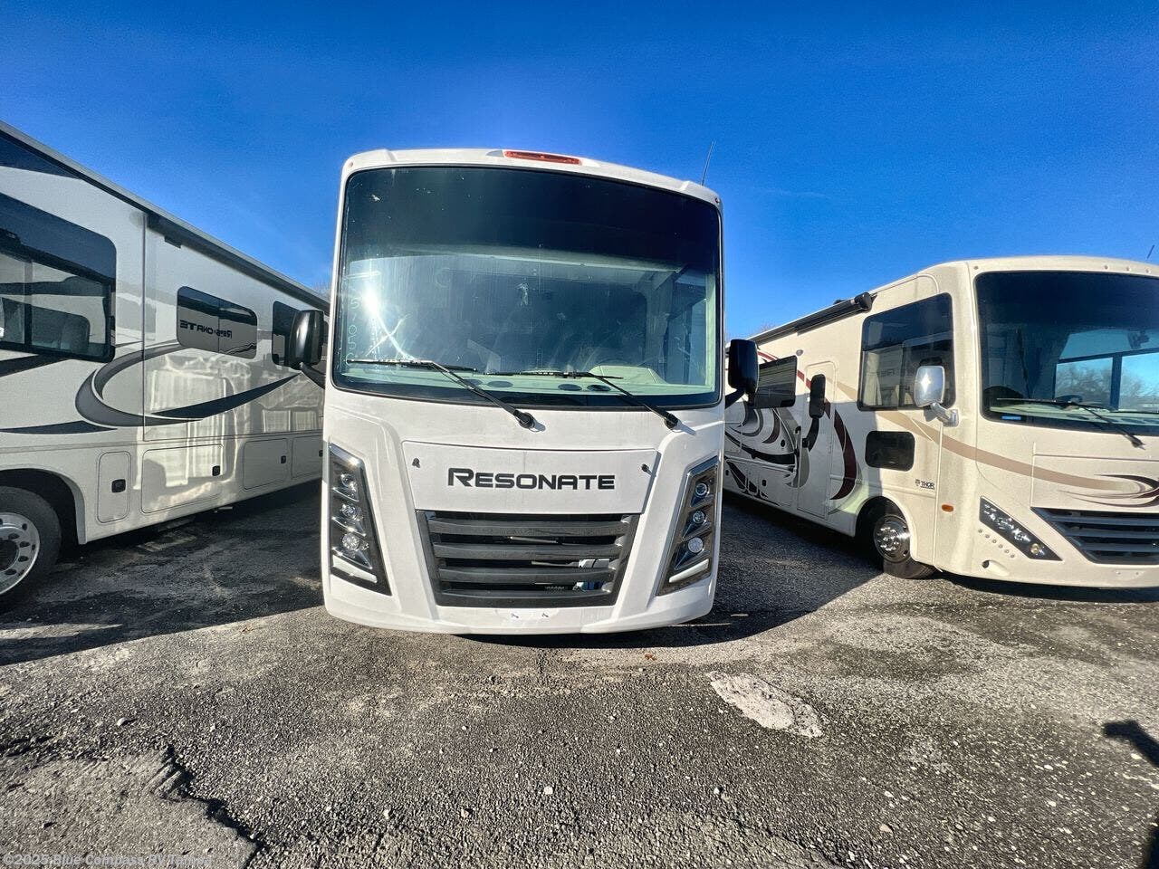 New 2026 Thor Motor Coach Resonate 32B available in Dover, Florida