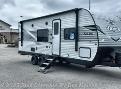 New 2025 Jayco Jay Flight SLX 225MLS available in Altoona, Iowa