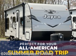 New 2025 Jayco Jay Flight SLX 210QB available in Latham, New York