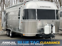 New 2025 Airstream Globetrotter 25FB Twin available in Latham, New York