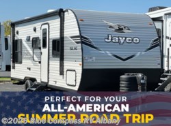 New 2025 Jayco Jay Flight SLX 210QB available in Latham, New York