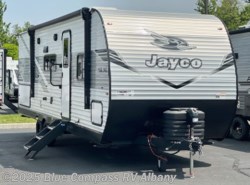 New 2026 Jayco Jay Flight SLX 261BHS available in Latham, New York