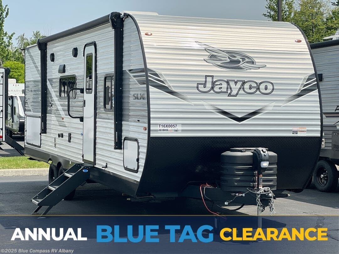 New 2026 Jayco Jay Flight SLX 261BHS available in Latham, New York