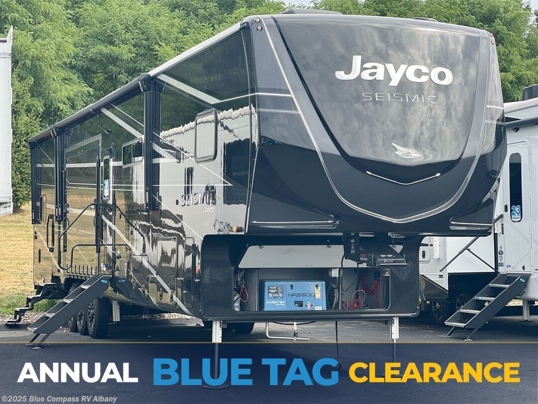 New 2026 Jayco Seismic 413 available in Latham, New York
