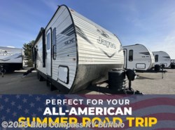 New 2025 Jayco Jay Flight SLX 262RLS available in West Seneca, New York