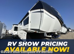 New 2025 Jayco Pinnacle 38KPTS available in West Seneca, New York