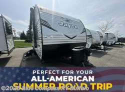 New 2025 Jayco Jay Flight SLX 210QB available in West Seneca, New York