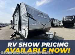 New 2025 Jayco Jay Flight SLX 175FQ available in West Seneca, New York