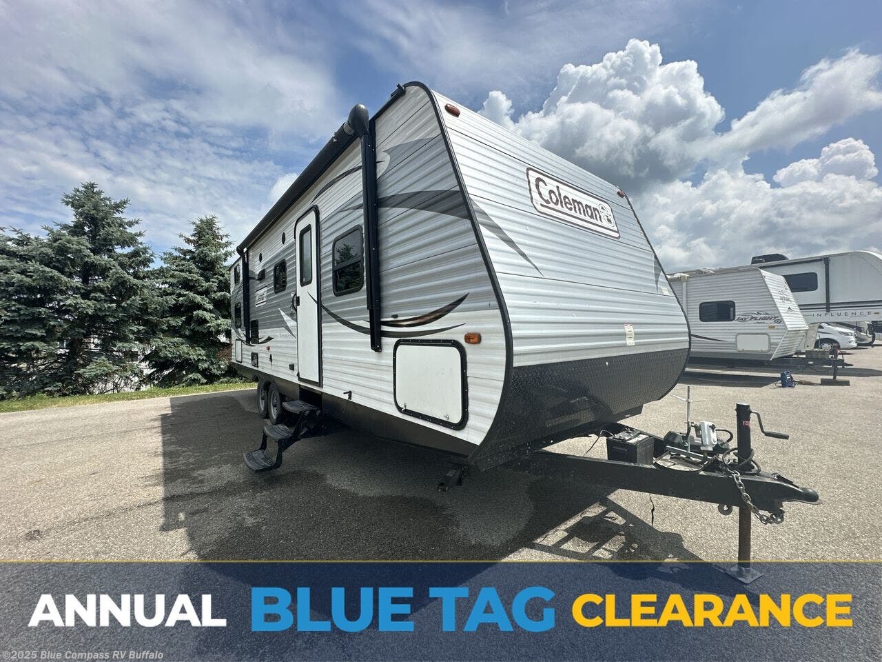 Used 2015 Coleman Lantern Series 262BHS available in West Seneca, New York