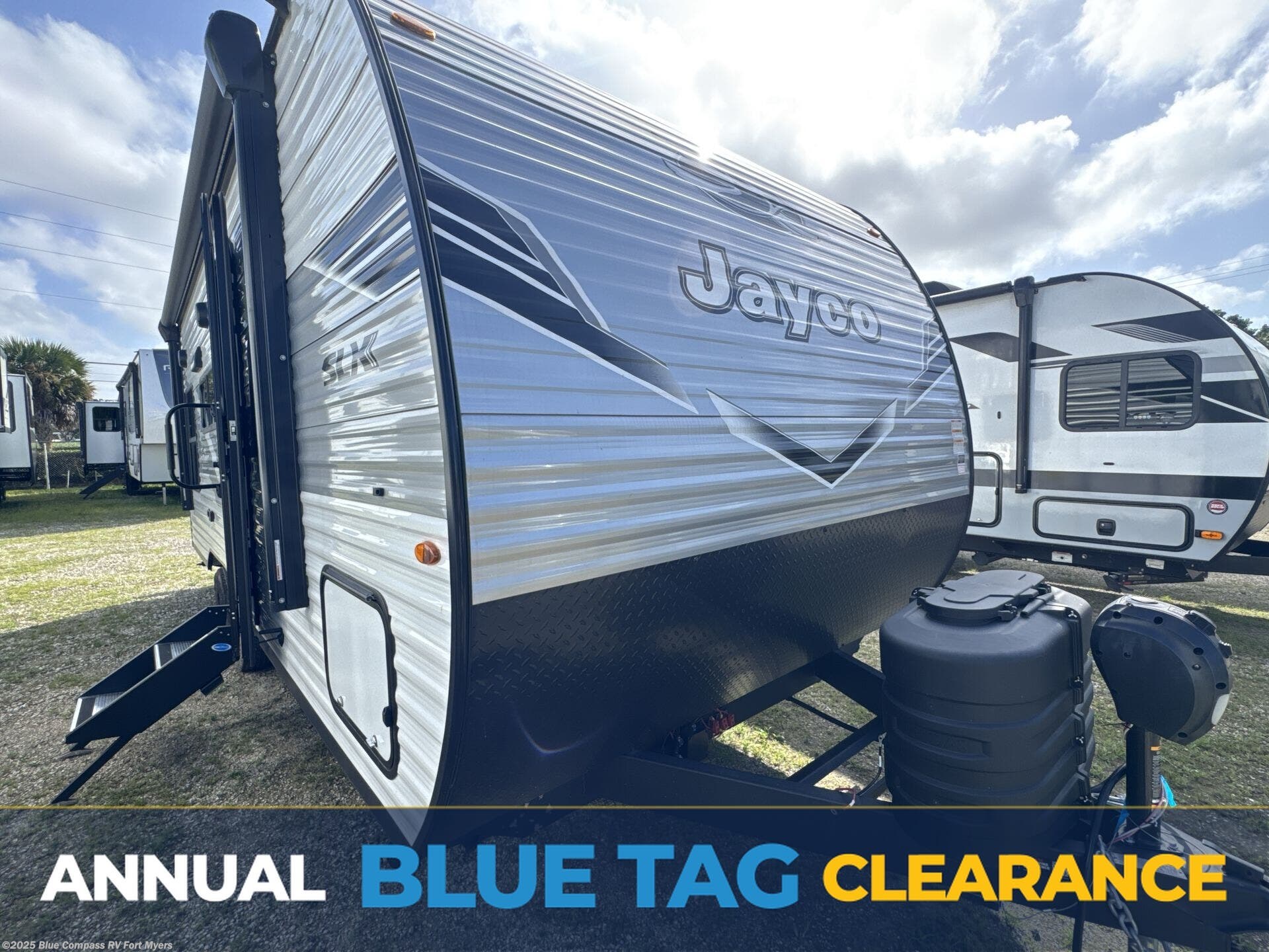 New 2025 Jayco Jay Flight SLX 210QB available in Fort Myers, Florida