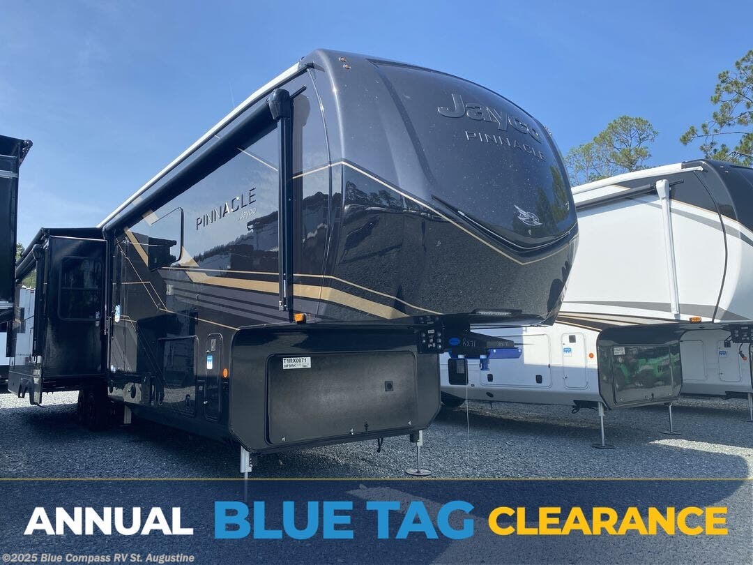 New 2025 Jayco Pinnacle 38FBRK available in St. Augustine, Florida