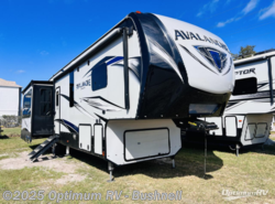 Used 2018 Keystone Avalanche 365MB available in Bushnell, Florida