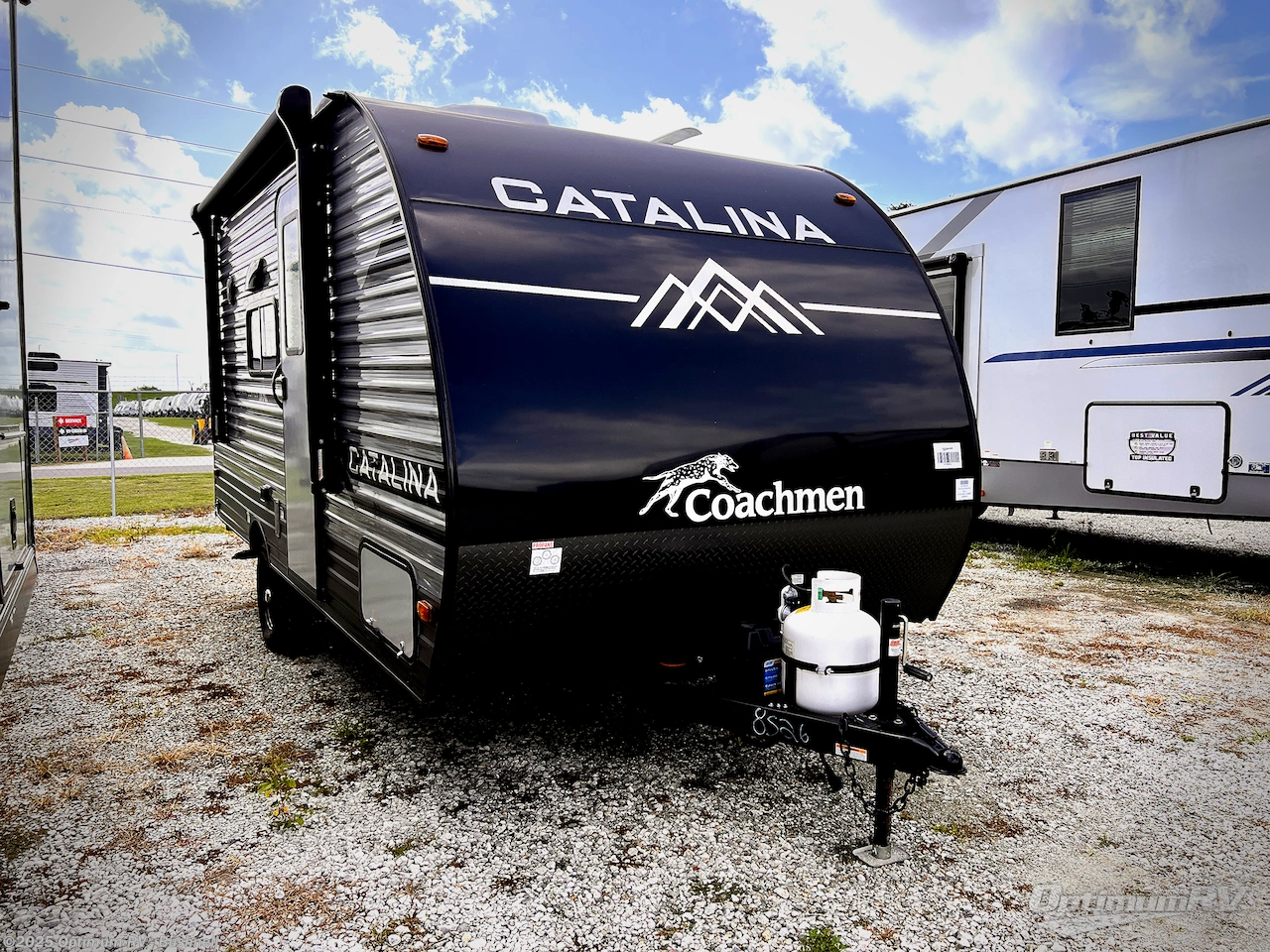 Used 2024 Coachmen Catalina Summit Series 7 164BHX available in Bushnell, Florida