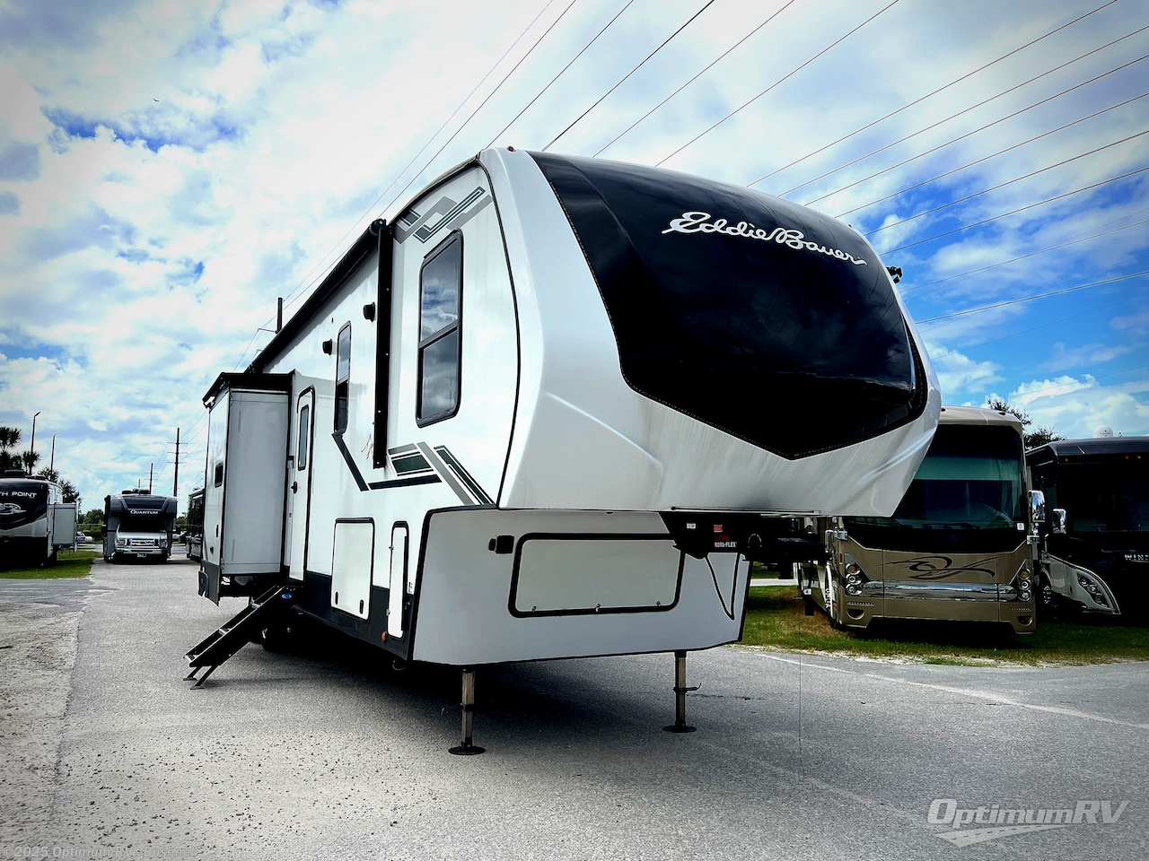Used 2024 Dutchmen Eddie Bauer 360LF available in Bushnell, Florida