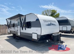 New 2025 Gulf Stream Yellowstone Classic 26BHG available in Wharton, Texas