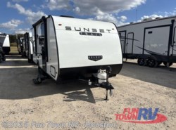 New 2026 CrossRoads Sunset Trail 17BHS available in Wharton, Texas