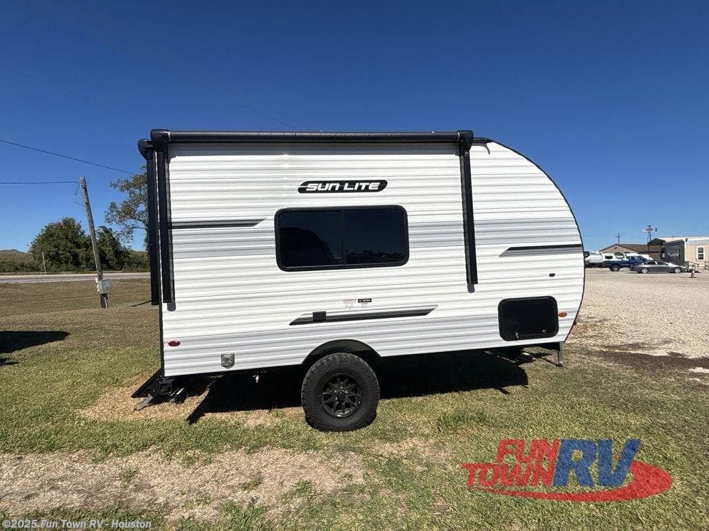 Used 2025 Sunset Park RV Sun Lite 16BH available in Wharton, Texas